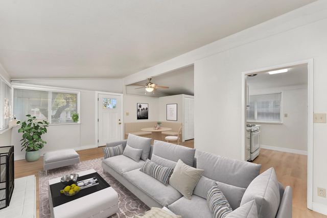 317 Brookwood Rd, Roseville, CA 95678