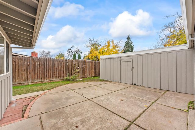 317 Brookwood Rd, Roseville, CA 95678