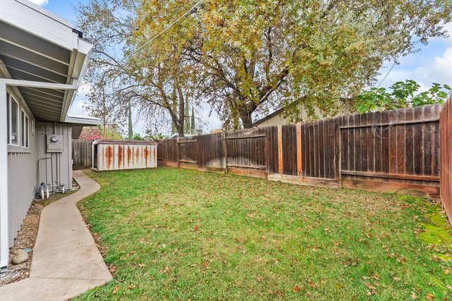 317 Brookwood Rd, Roseville, CA 95678