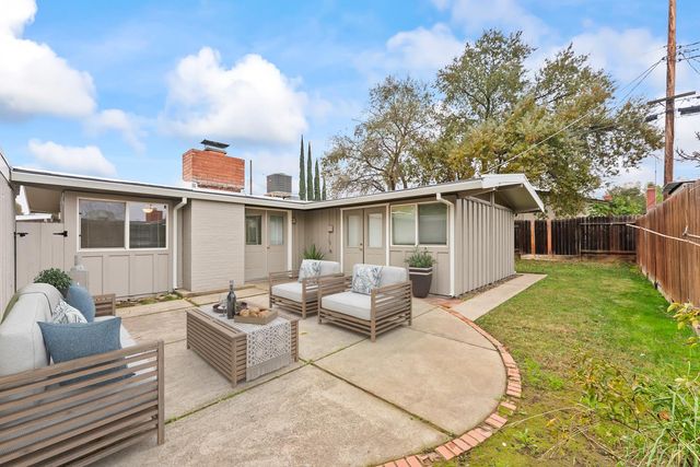 317 Brookwood Rd, Roseville, CA 95678