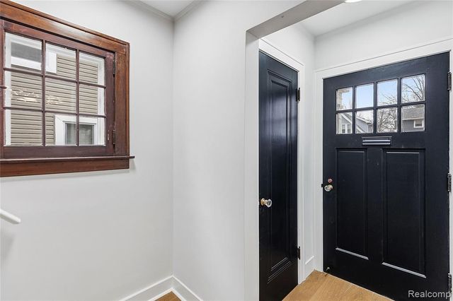 511 Gardenia Avenue, Royal Oak, MI 48067