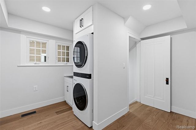 511 Gardenia Avenue, Royal Oak, MI 48067