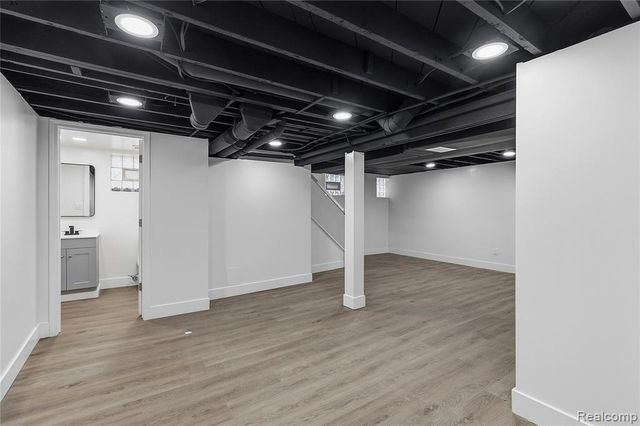 511 Gardenia Avenue, Royal Oak, MI 48067