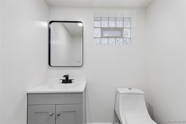 511 Gardenia Avenue, Royal Oak, MI 48067