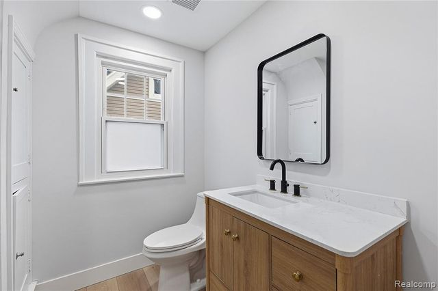 511 Gardenia Avenue, Royal Oak, MI 48067