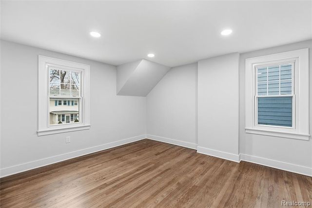 511 Gardenia Avenue, Royal Oak, MI 48067