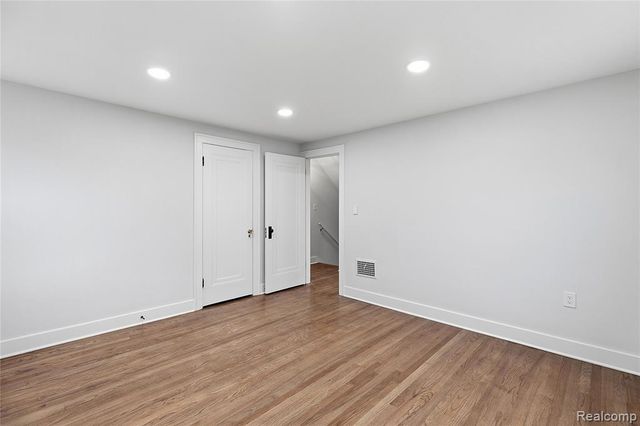 511 Gardenia Avenue, Royal Oak, MI 48067