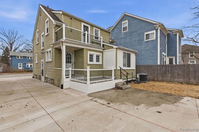 511 Gardenia Avenue, Royal Oak, MI 48067