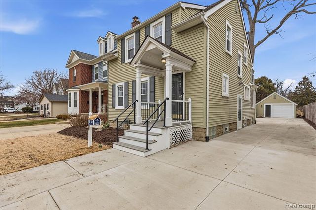 511 Gardenia Avenue, Royal Oak, MI 48067