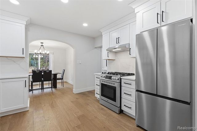 511 Gardenia Avenue, Royal Oak, MI 48067