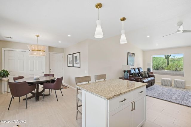 14400 N Crown Point Drive, Oro Valley, AZ 85755