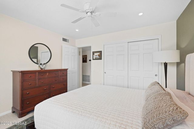 14400 N Crown Point Drive, Oro Valley, AZ 85755