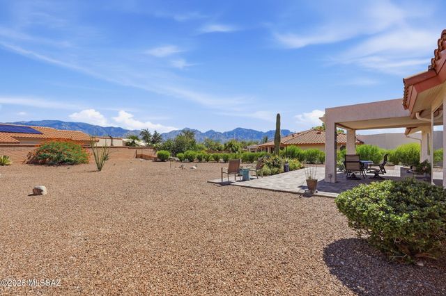 14400 N Crown Point Drive, Oro Valley, AZ 85755
