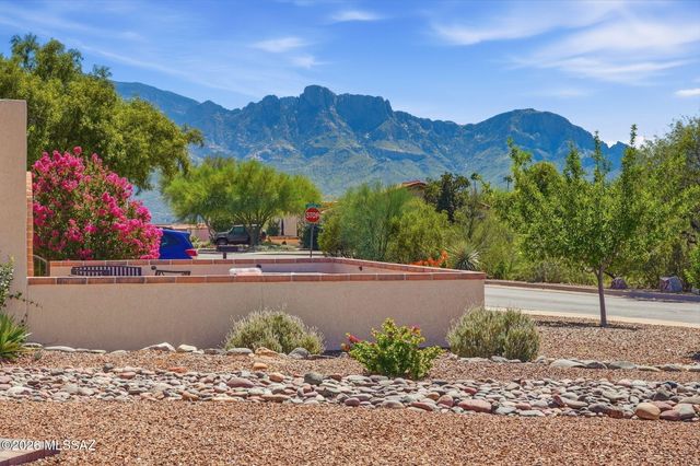 14400 N Crown Point Drive, Oro Valley, AZ 85755