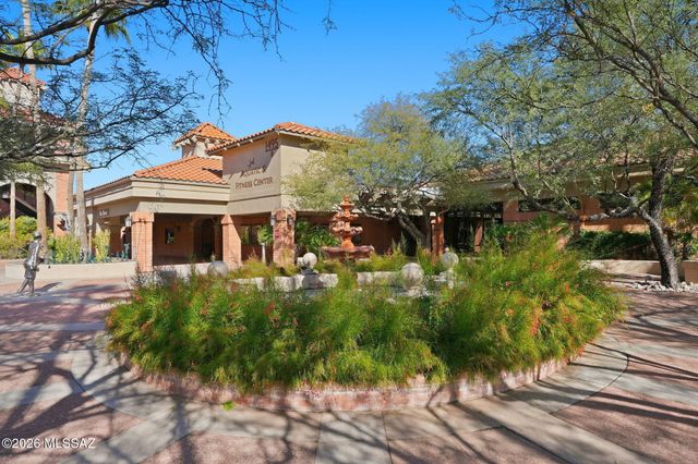 14400 N Crown Point Drive, Oro Valley, AZ 85755