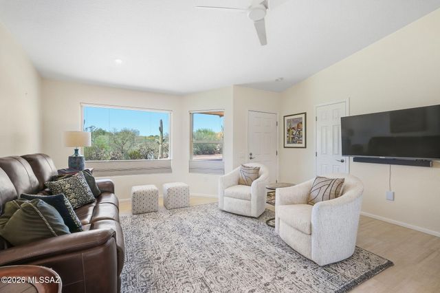 14400 N Crown Point Drive, Oro Valley, AZ 85755