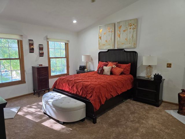5331 WINNERS Circle, Caledonia, IL 61011