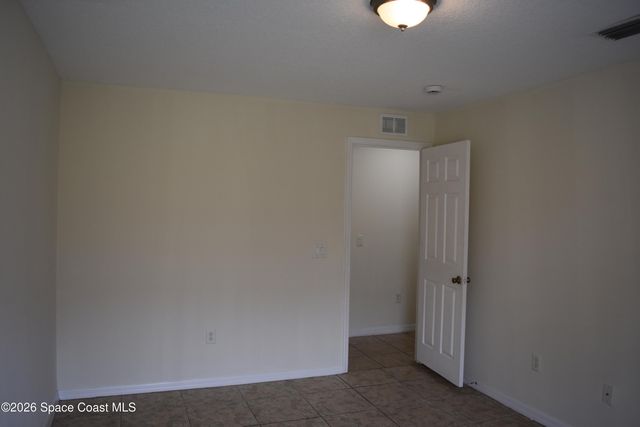 334 Bordeaux Avenue NE, Palm Bay, FL 32907