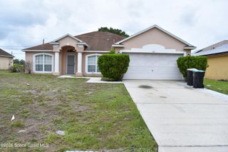 334 Bordeaux Avenue NE, Palm Bay, FL 32907