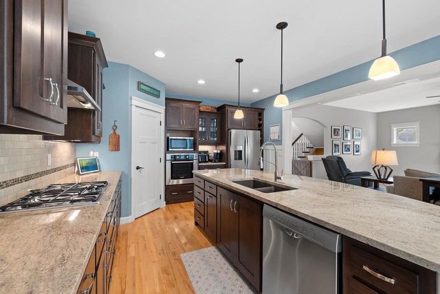 3562 ABBEY COURT, Green Bay, WI 54313