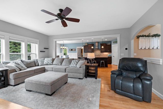 3562 ABBEY COURT, Green Bay, WI 54313