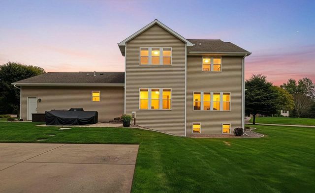 3562 ABBEY COURT, Green Bay, WI 54313