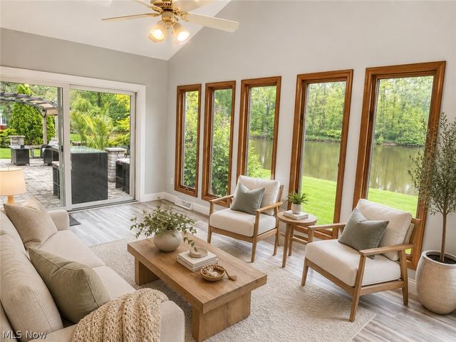 4420 Prestwick Crossing, Westlake, OH 44145