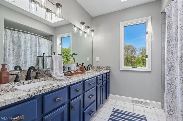 4420 Prestwick Crossing, Westlake, OH 44145