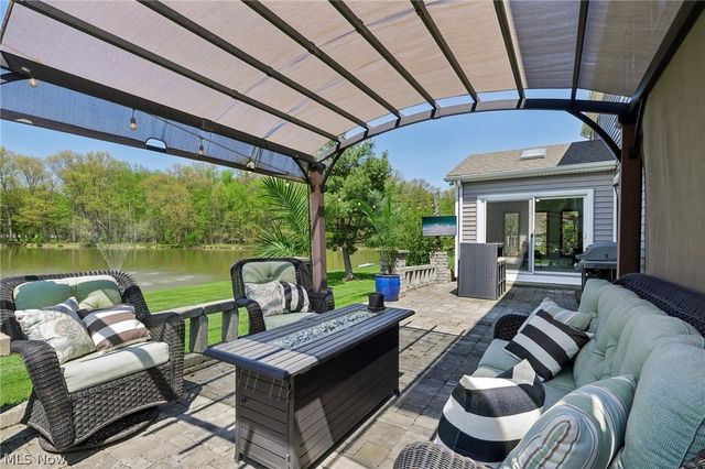4420 Prestwick Crossing, Westlake, OH 44145