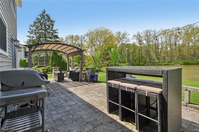 4420 Prestwick Crossing, Westlake, OH 44145