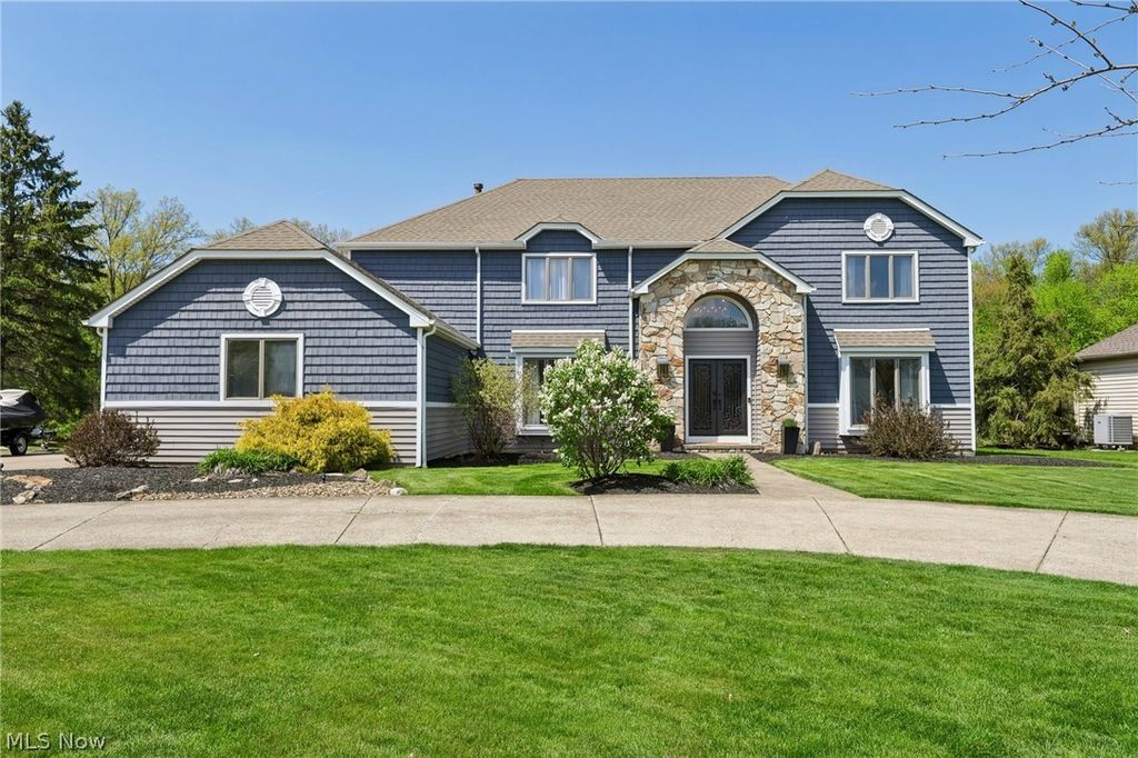 4420 Prestwick Crossing, Westlake, OH 44145