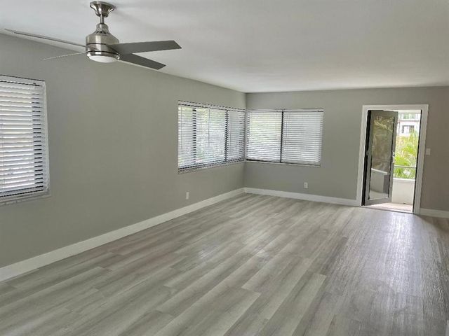 821 N Victoria Park Rd 7, Fort Lauderdale, FL 33304