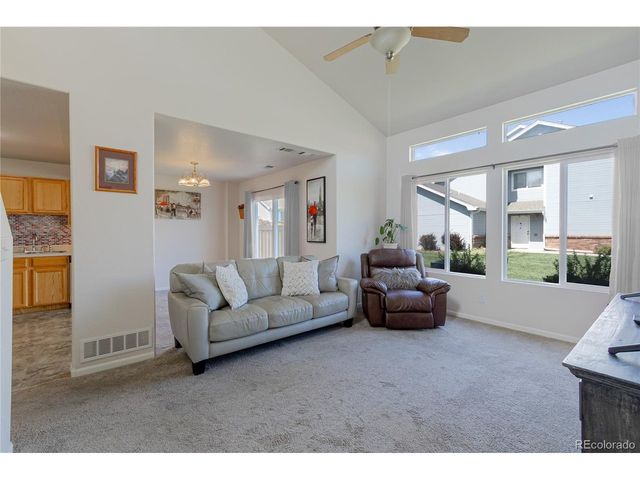 2643 W 45th St, Loveland, CO 80538