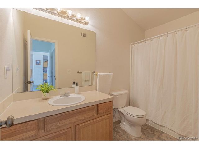 2643 W 45th St, Loveland, CO 80538