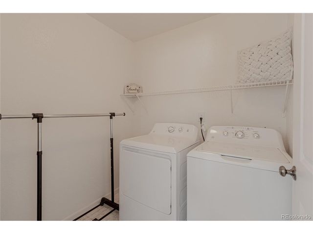 2643 W 45th St, Loveland, CO 80538