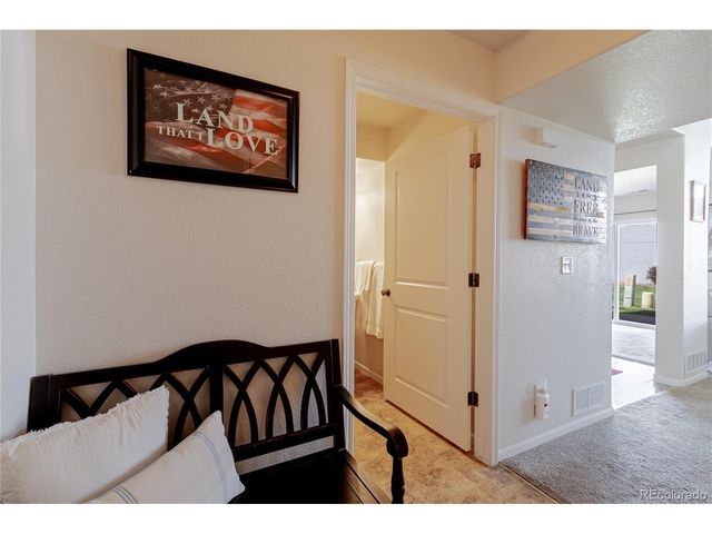 2643 W 45th St, Loveland, CO 80538