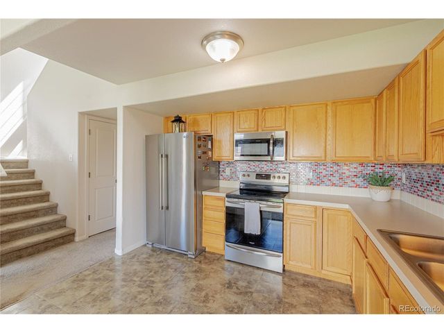 2643 W 45th St, Loveland, CO 80538