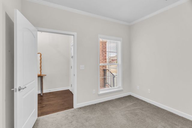 6412 Armstrong Dr, Hermitage, TN 37076