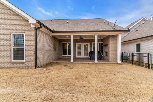 6412 Armstrong Dr, Hermitage, TN 37076