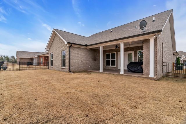 6412 Armstrong Dr, Hermitage, TN 37076