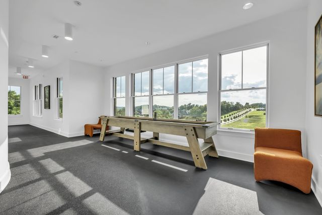 6412 Armstrong Dr, Hermitage, TN 37076