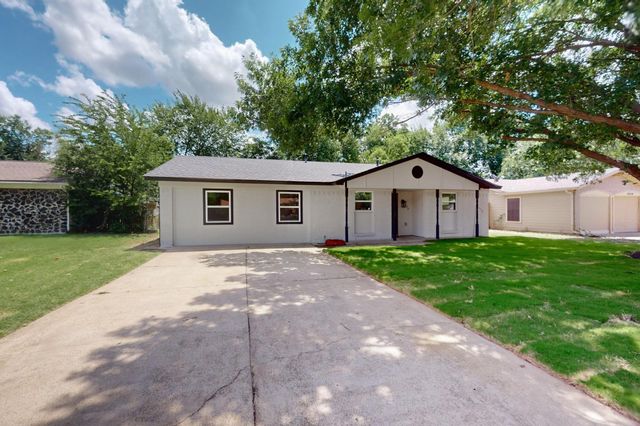 1822 Robinson Street, Irving, TX 75060