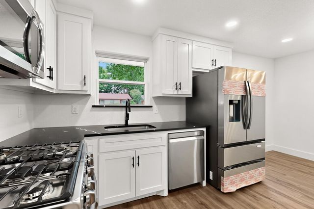 1822 Robinson Street, Irving, TX 75060