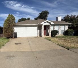 7116 Nohl Ranch Road, Fort Worth, TX 76133