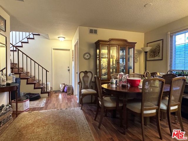 19928 Chase Street 27, Winnetka, CA 91306