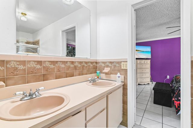 7337 SW 21st Street, Miami, FL 33155