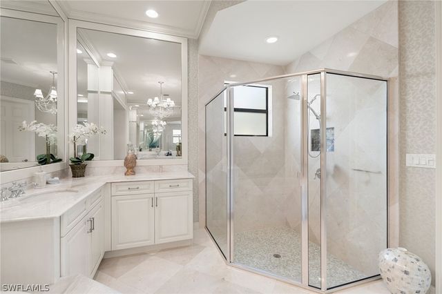 3633 Santaren CT, Naples, FL 34119