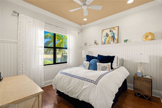 3633 Santaren CT, Naples, FL 34119