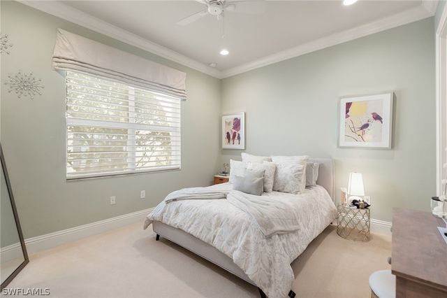 3633 Santaren CT, Naples, FL 34119