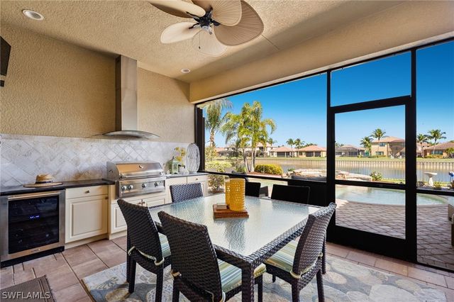 3633 Santaren CT, Naples, FL 34119